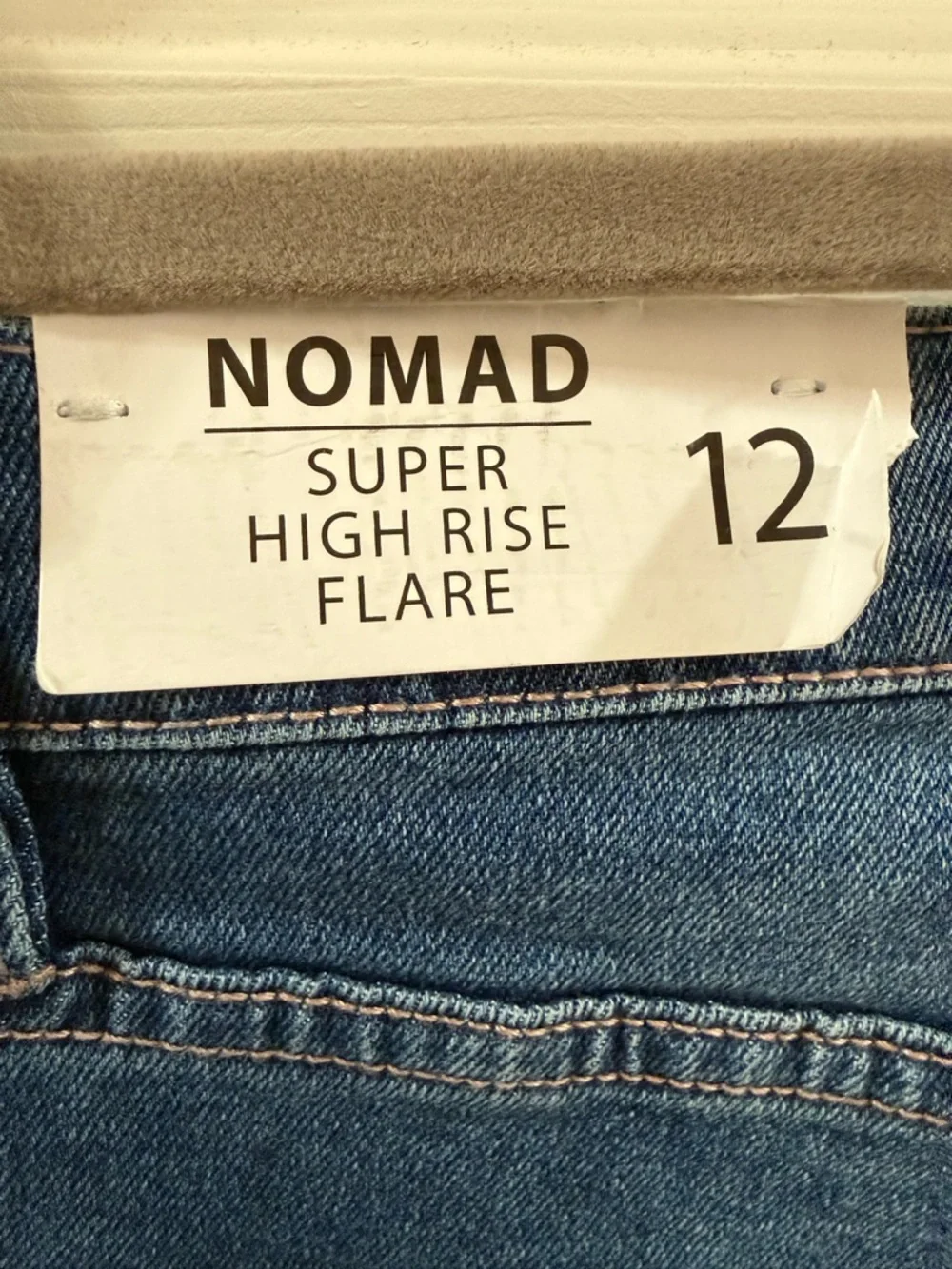 Nicole Miller Nomad Super High Rise Flare Jeans Size 12, Medium Wash NWT Stretch - Picture 4 of 10